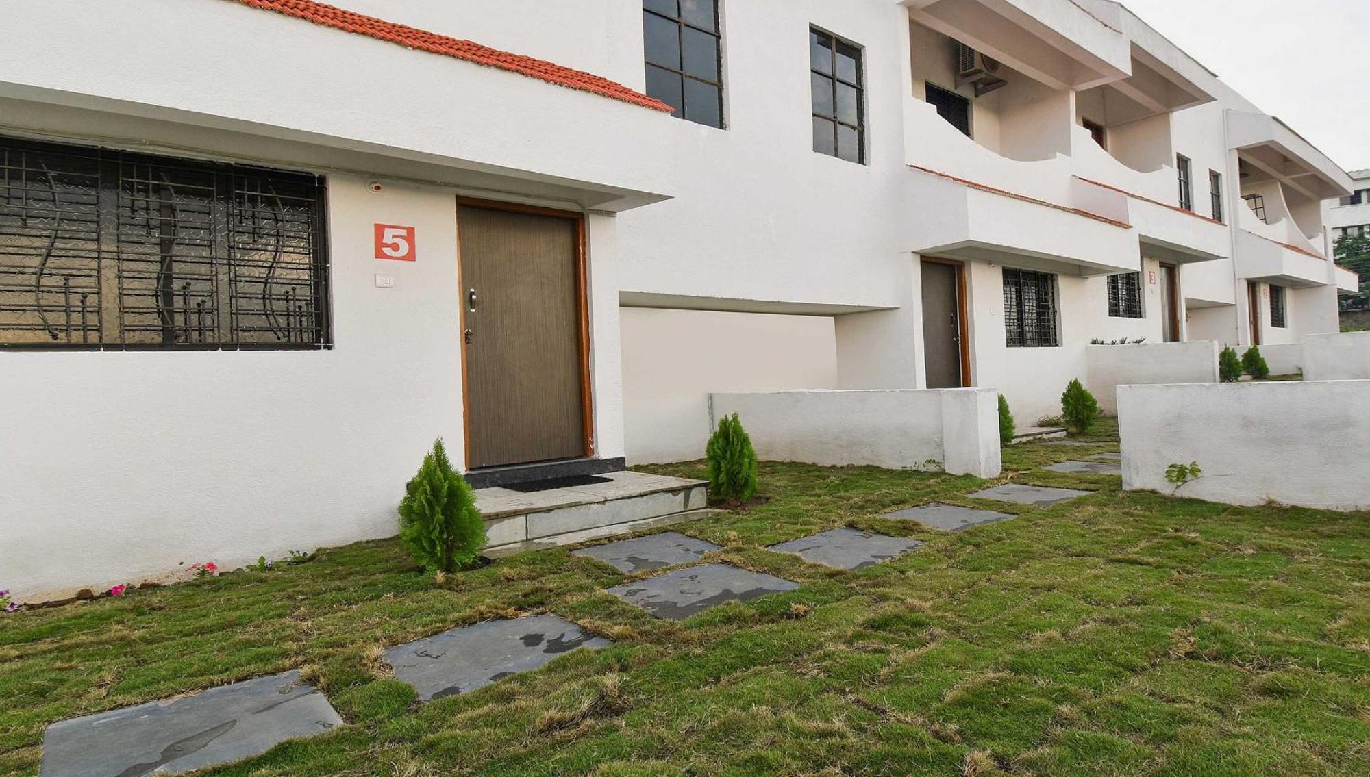 Spot On Carnival Resorts Rāipur Exterior photo